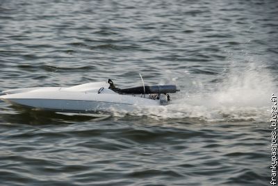 AC Model Boat  R-42